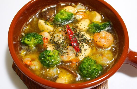 南越谷駅のそばでディナーを楽しみたい方のために人気のアヒージョ等をご用意